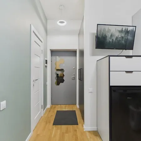 Vibrant Centre - Near Station