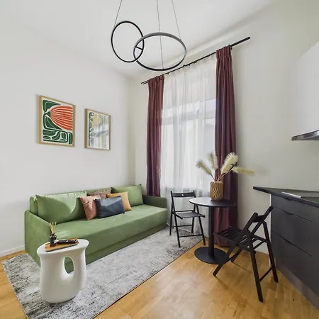 Vibrant Centre - Near Station Ryga